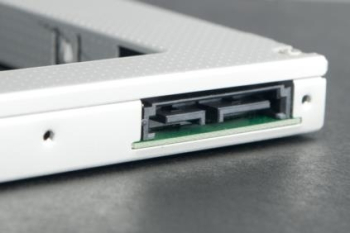 Preview: DIGITUS SSD/HDD Einbaurahmen für CD/DVD/Blu-ray Schacht/9.5mm